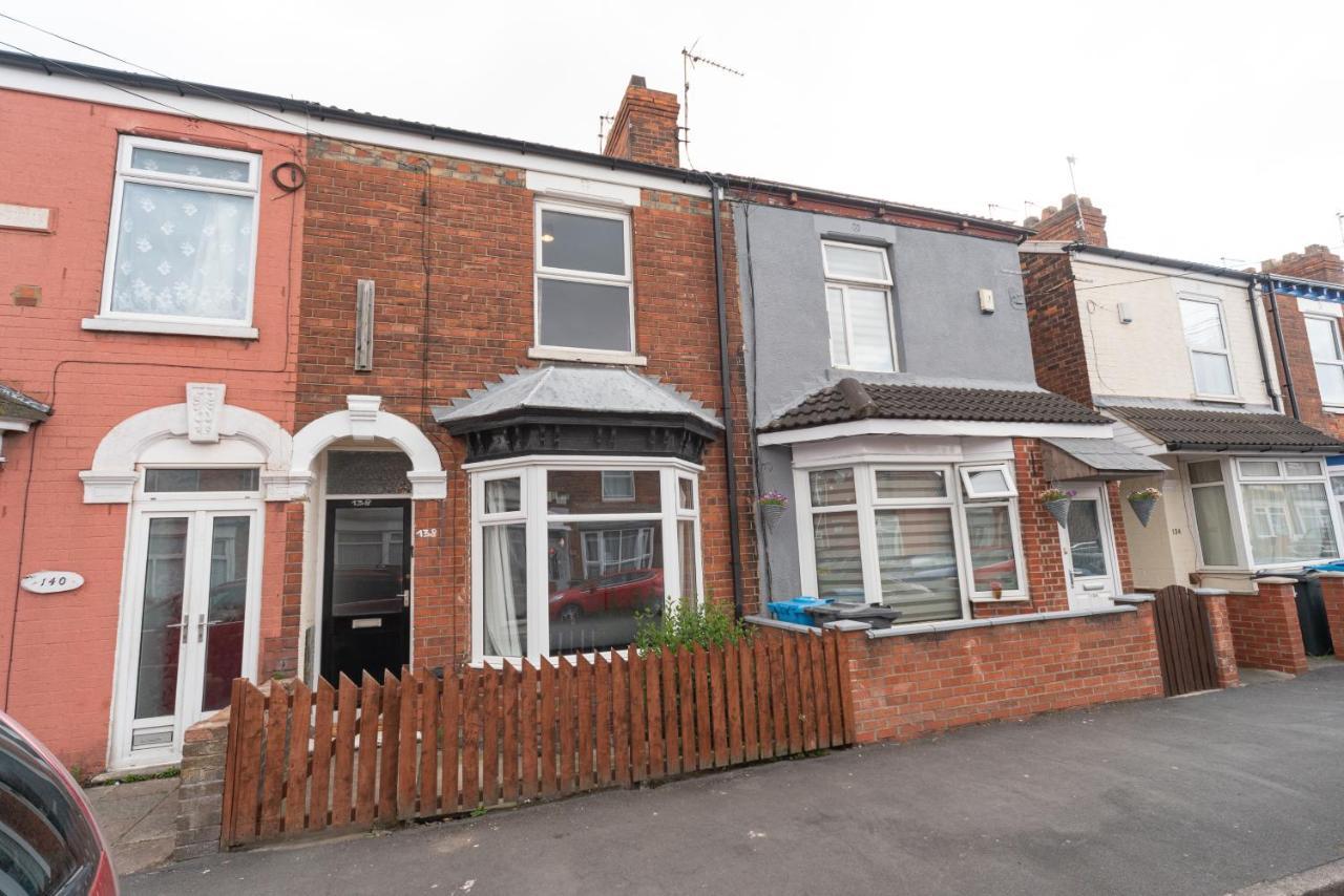 3 Bedroom Hull Sleeps 6 Glam Contractor & Leisure & Families Kingston upon Hull Exterior photo